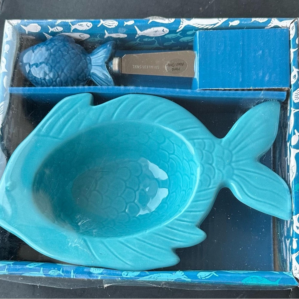 New in Box-Ceramic Blue Fish Dip Bowl & Spreader